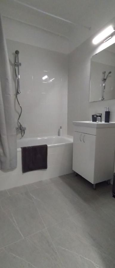 Blue Moon Apartman Eger Esterno foto