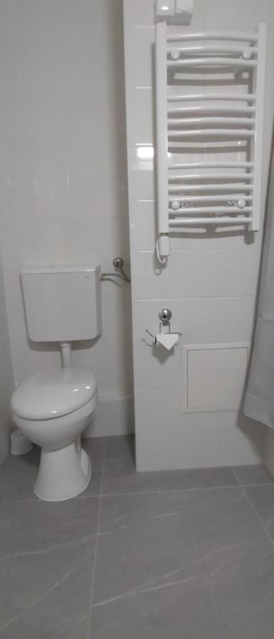 Blue Moon Apartman Eger Esterno foto